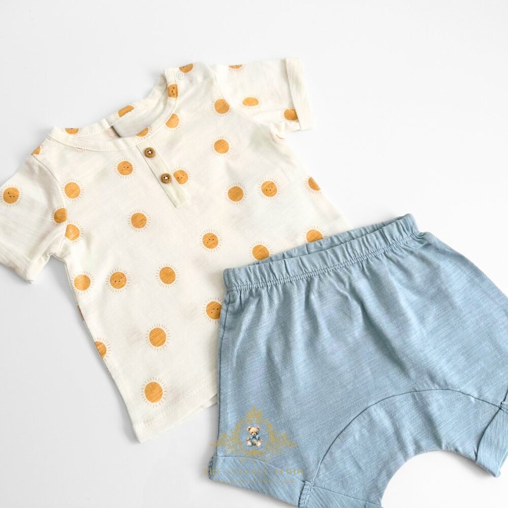 NWT Cute Unisex Baby Top & Shorts 2 Piece Matching Set Happy Little Sun 6-9M - Picture 2 of 2